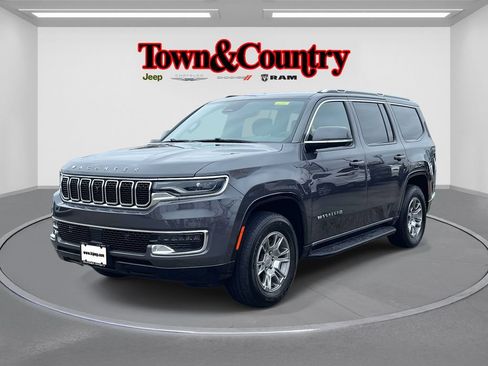 Used 2022 Jeep Wagoneer Series I w/ Convenience Group I AWD/4WD image 4