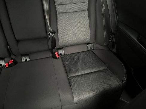 Used 2025 Nissan Rogue SV image 39