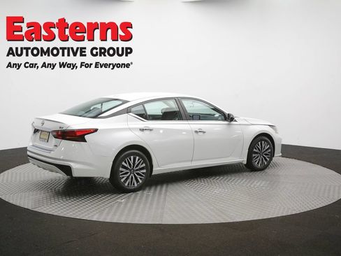 Used 2023 Nissan Altima 2.5 SV AWD/4WD image 57