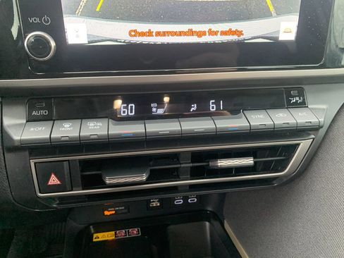 Used 2025 Toyota Camry LE FWD image 23