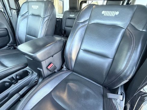 Used 2021 Jeep Wrangler Unlimited Rubicon w/ Xtreme Recon 35" Tire Package image 26