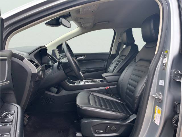 Used 2022 Ford Edge SEL w/ Convenience Package AWD/4WD image 16