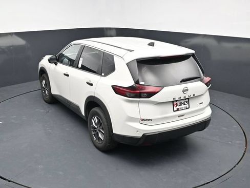 Used 2024 Nissan Rogue S AWD/4WD image 47