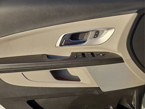 Used 2014 Chevrolet Equinox LS image 16