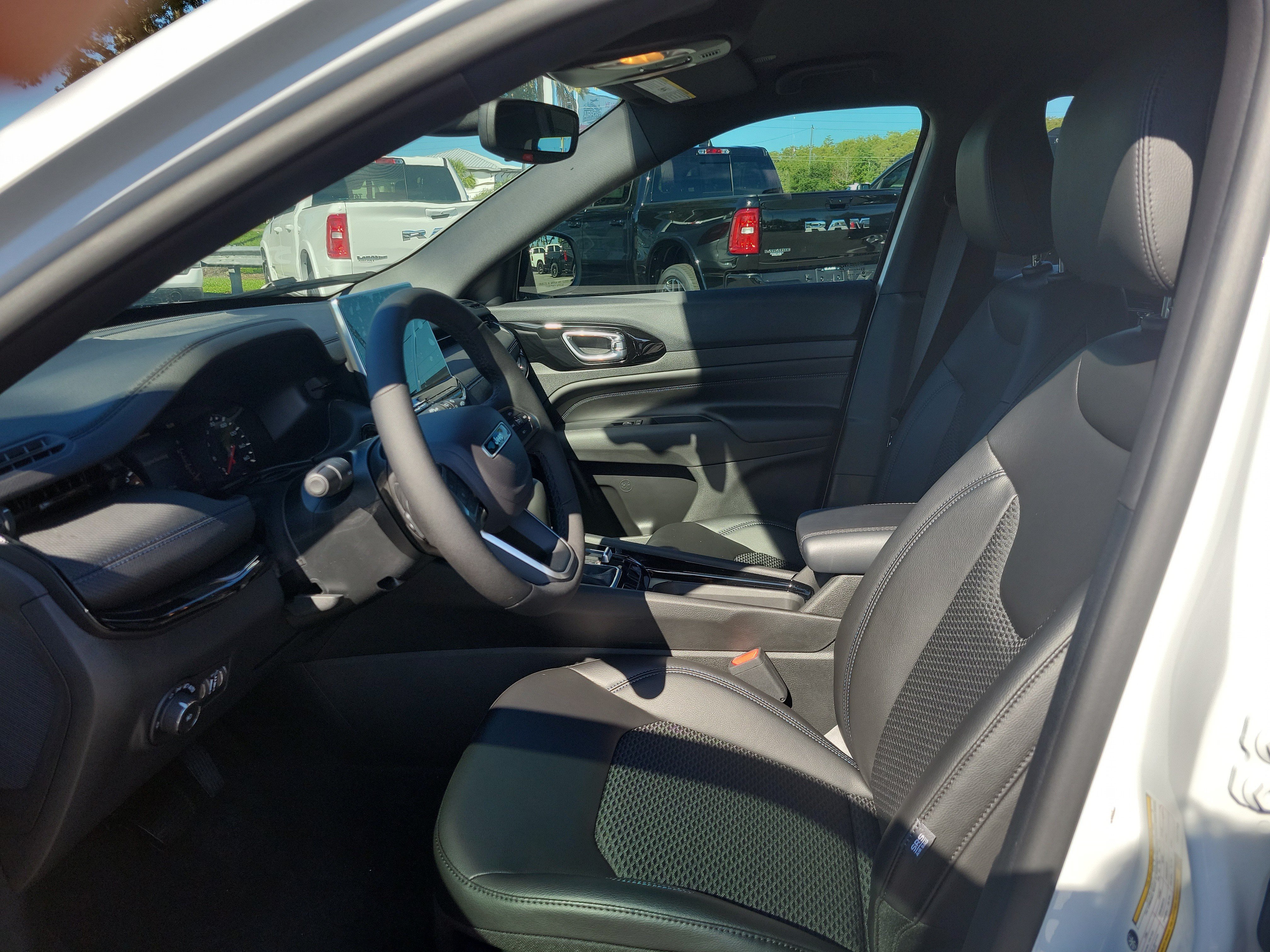 New 2026 Jeep Compass Limited AWD/4WD image 12
