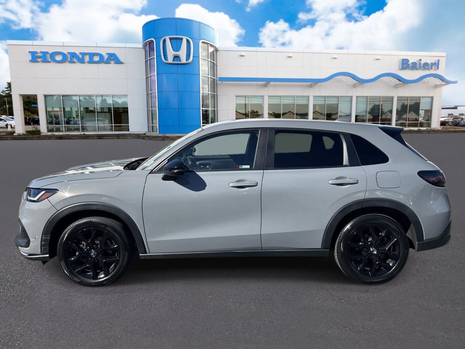 Used 2024 Honda HR-V Sport image 2
