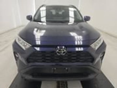 Used 2021 Toyota RAV4 XLE Premium FWD image 2