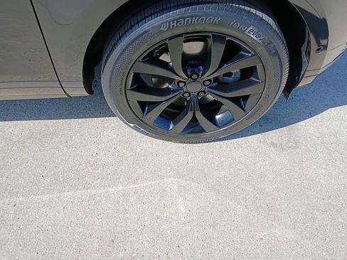 Used 2020 Land Rover Range Rover Evoque SE image 17