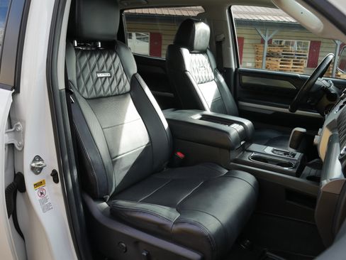 Used 2015 Toyota Tundra Platinum image 27