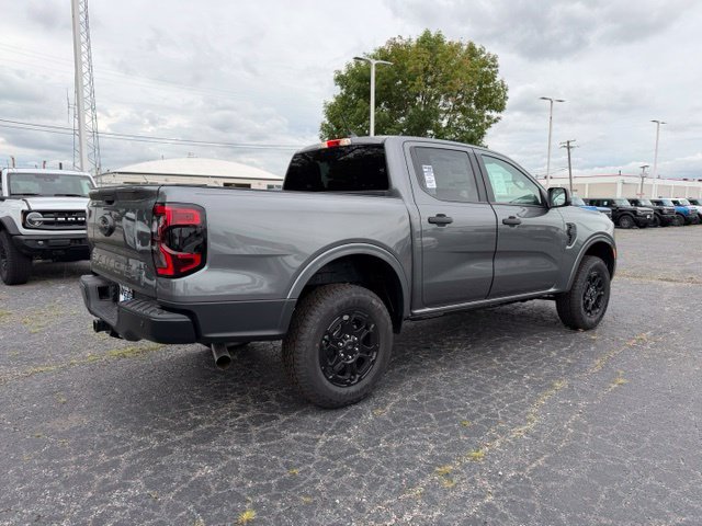 New 2026 Ford Ranger XLT w/ Black Appearance Package RWD image 9
