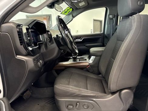 Used 2023 Chevrolet Silverado 1500 LT Trail Boss w/ Protection Package AWD/4WD image 11