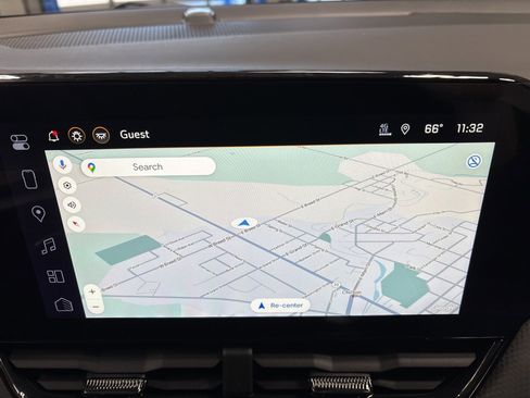 New 2026 Chevrolet Equinox RS image 18