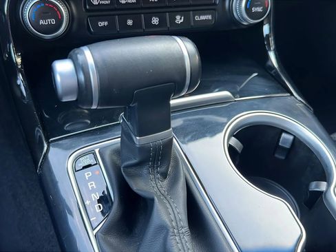 Used 2018 Kia Stinger RWD image 27