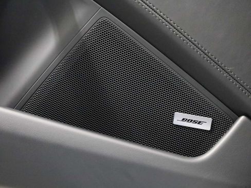 Used 2025 Porsche 911 Carrera RWD image 17