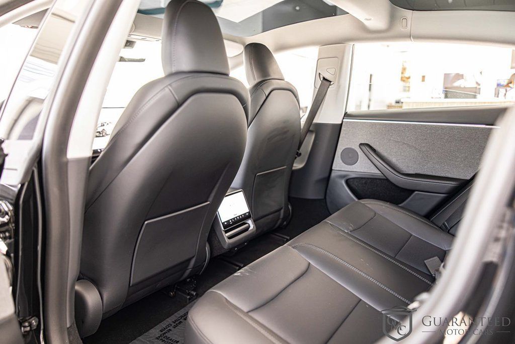 Used 2025 Tesla Model 3 Long Range RWD image 29