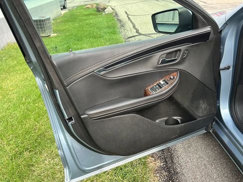 Used 2014 Chevrolet Impala LT image 23