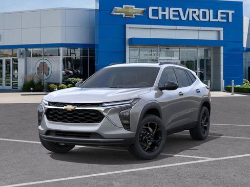 New 2026 Chevrolet Trax LT image 6