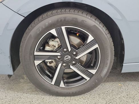 Used 2024 Nissan Sentra SV FWD image 9