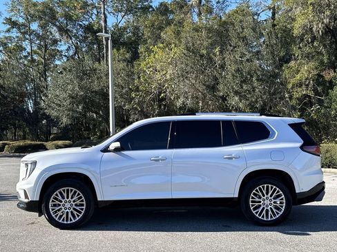 Used 2024 GMC Acadia Denali w/ Super Cruise Package image 10