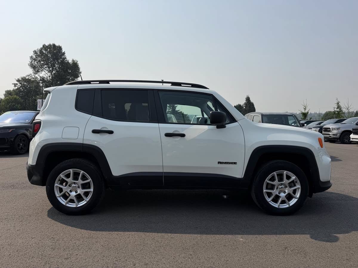 Used 2019 Jeep Renegade Sport w/ Sport Appearance Group AWD/4WD image 9