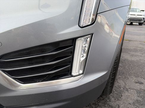 Used 2022 Cadillac XT5 Premium Luxury FWD image 10
