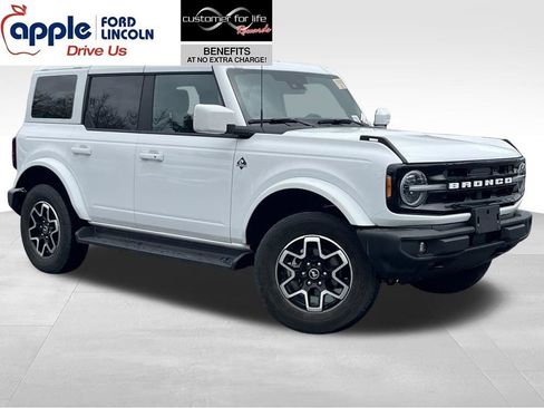 Certified 2025 Ford Bronco Outer Banks image 1