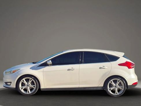 Used 2015 Ford Focus Titanium FWD image 6