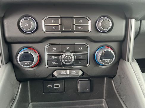 Used 2023 Chevrolet Tahoe LS w/ Driver Alert Package AWD/4WD image 21