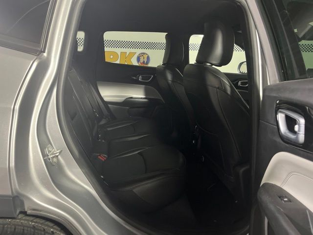 Used 2023 Jeep Compass Limited AWD/4WD image 14