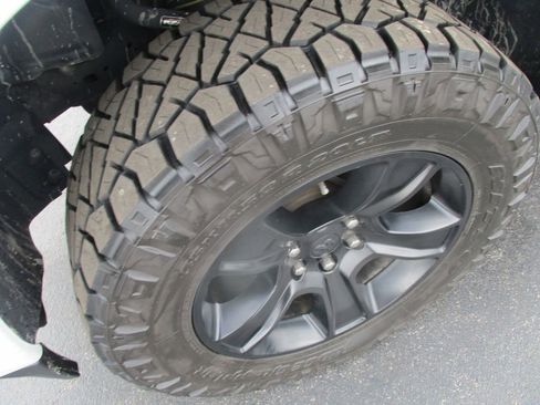 Used 2020 RAM 1500 Big Horn AWD/4WD image 13