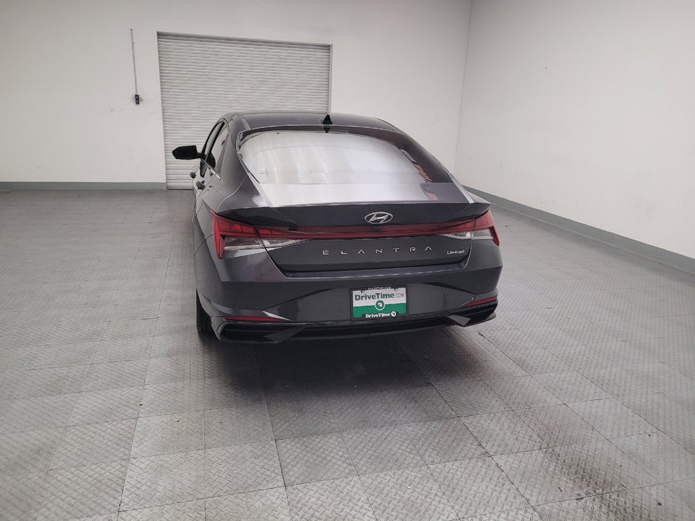 Used 2021 Hyundai Elantra Limited w/ Cargo Package FWD image 6
