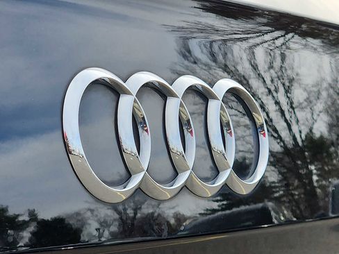 Used 2019 Audi Q5 2.0T Premium Plus w/ Premium Plus Package image 30