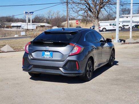 Used 2019 Honda Civic EX image 5