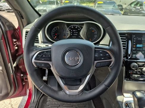 Used 2019 Jeep Grand Cherokee Altitude AWD/4WD image 13