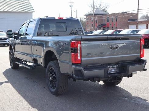 New 2026 Ford F250 Lariat w/ Black Appearance Package image 18