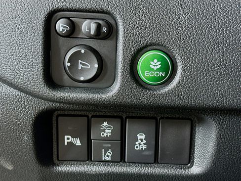 Used 2021 Honda Pilot Elite image 17