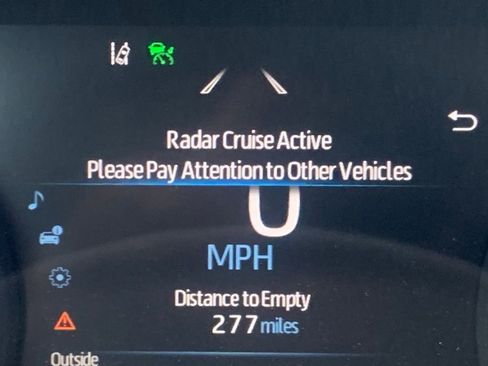 Used 2026 Toyota Sienna XLE image 3