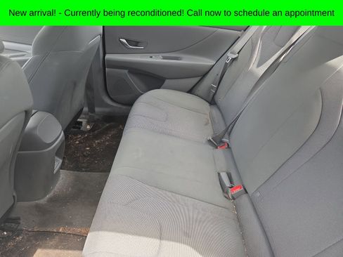 Used 2024 Hyundai Elantra SE FWD image 7