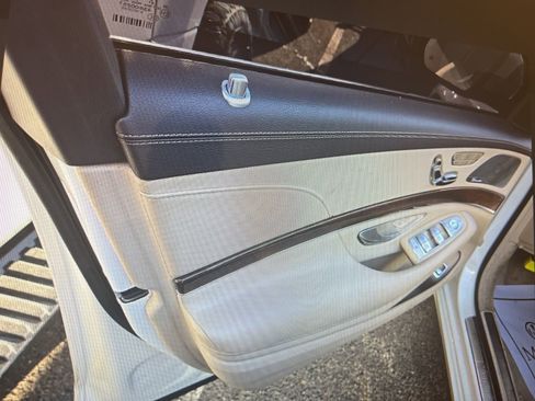 Used 2015 Mercedes-Benz S 550 4MATIC Sedan image 13