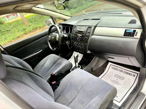 Used 2009 Nissan Versa 1.8 S w/ ABS Pkg FWD image 11