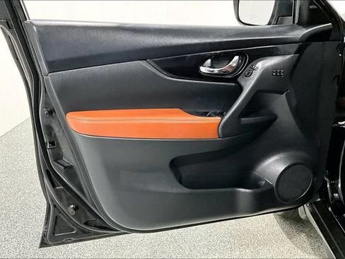 Used 2019 Nissan Rogue SL AWD/4WD image 24