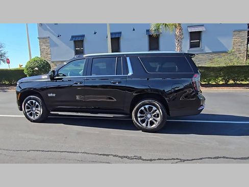 New 2026 Chevrolet Suburban LT w/ Comfort Package image 21