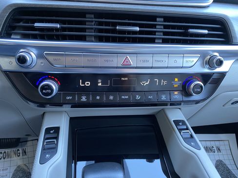 Used 2022 Kia Telluride EX image 28