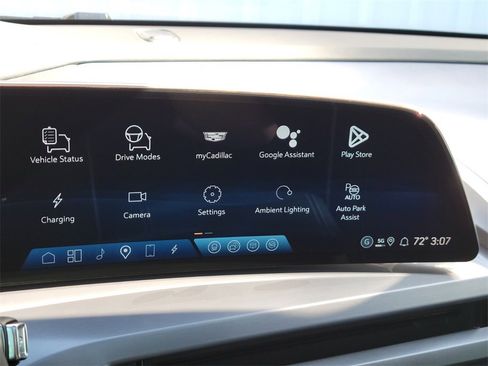 New 2026 Cadillac Vistiq Premium Luxury w/ LPO, Floor Liner Package image 21