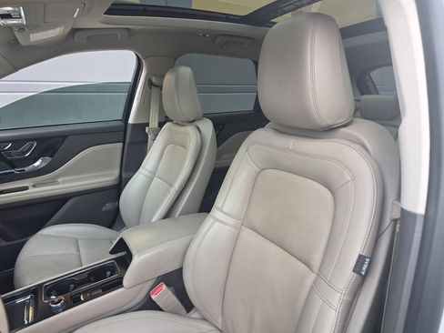 Used 2021 Lincoln Corsair Reserve FWD image 16