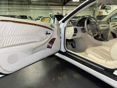Used 2008 Mercedes-Benz CLK 350 Cabriolet image 16
