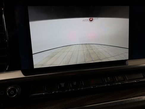 Used 2024 Chevrolet Silverado 3500 LT w/ Convenience Package image 7