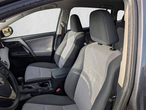 Used 2015 Toyota RAV4 LE image 15