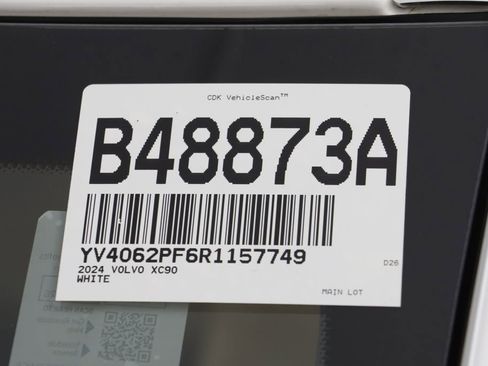 Used 2024 Volvo XC90 B6 Ultimate w/ Protection Package Premier AWD/4WD image 28