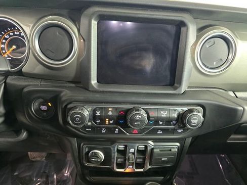 Used 2022 Jeep Wrangler Unlimited Sahara w/ Cold Weather Group image 12